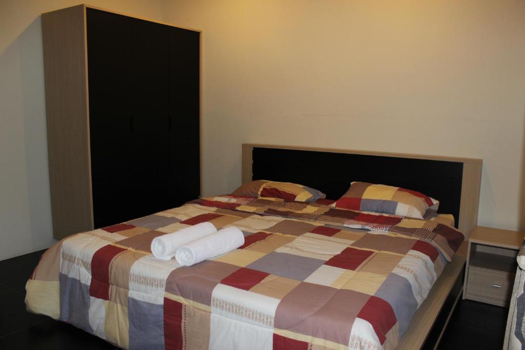 Samal Guesthouse باتايا الغرفة الصورة