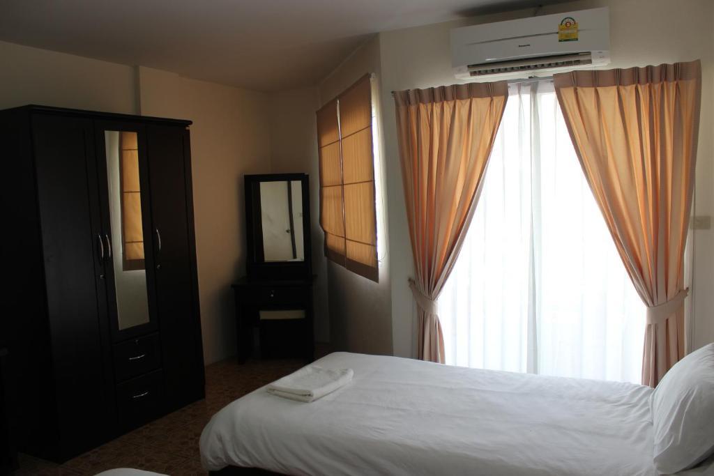 Samal Guesthouse باتايا الغرفة الصورة