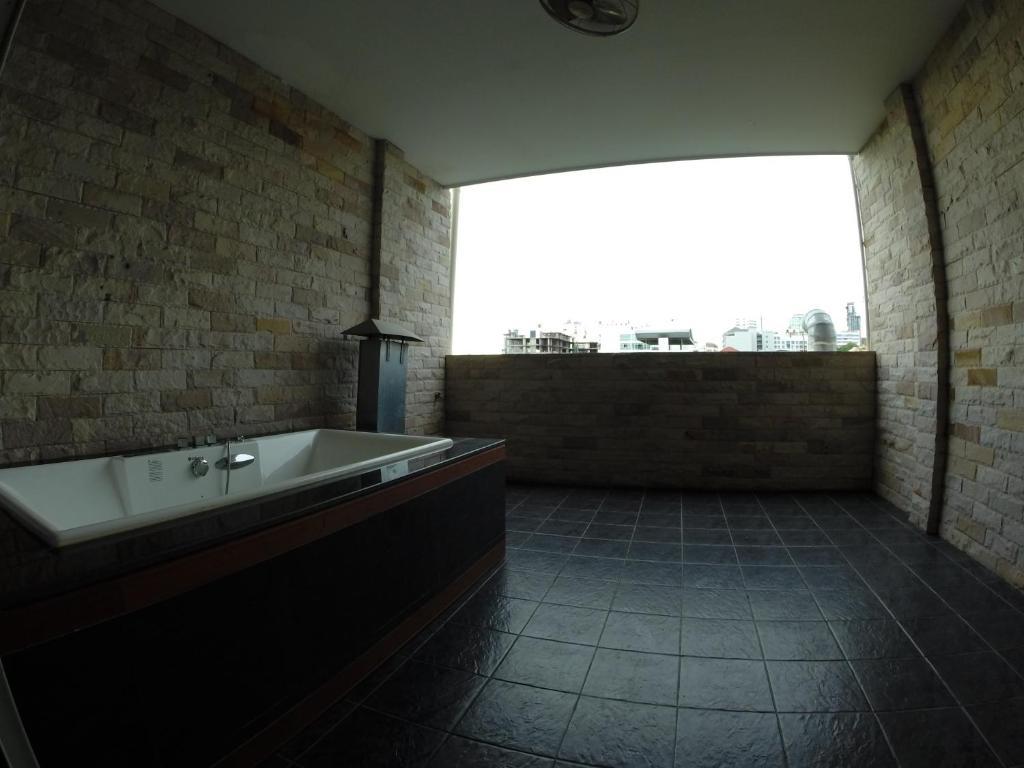 Samal Guesthouse باتايا الغرفة الصورة